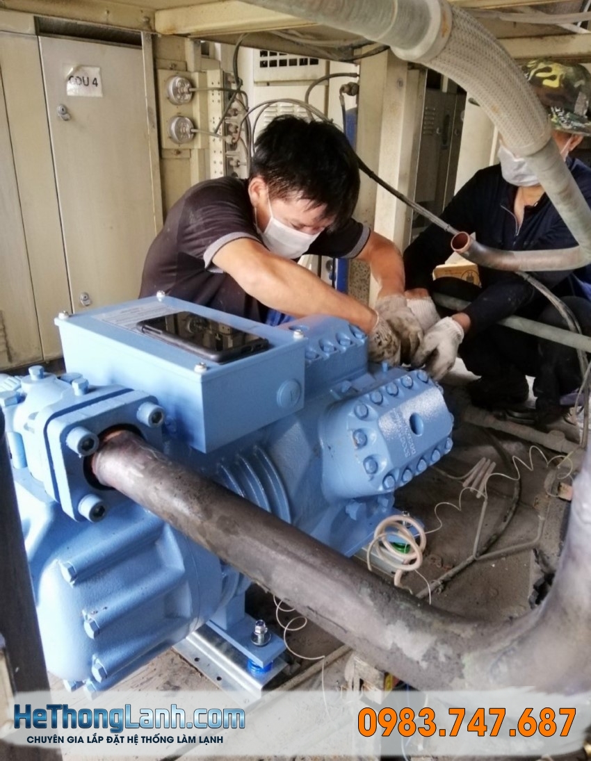 Thách Thức Về Kích Thước, Phức Tạp và Yêu Cầu Vận Hành