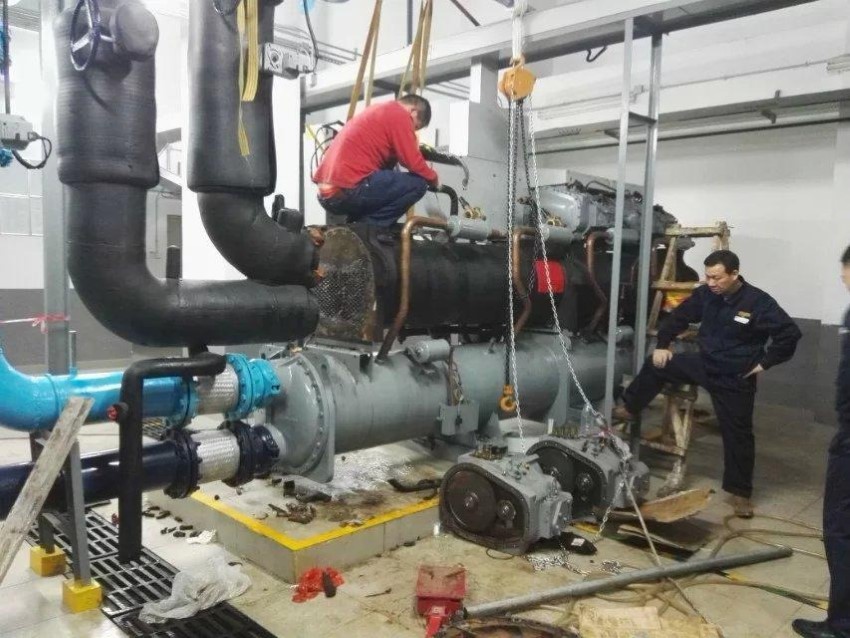 Các bước đấu nối điện chính cho Chiller theo tiêu chuẩn an toàn